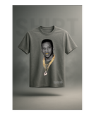 The Freshmell 90s Jay-Z Vintage Graphic Tee in Heather Grey provides a versatile, athletic-inspired backdrop for classic hip-hop style. Featuring a striking retro portrait of young Jay-Z with prominent gold chains and a gold grill, this shirt blends timeless streetwear culture with everyday comfort.